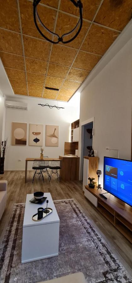 New Modern Apartment In The Center Of Tirana Exterior photo